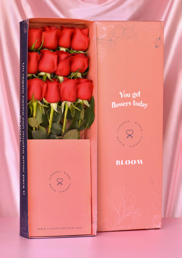 Caja con 12 Rosas Premium DM
