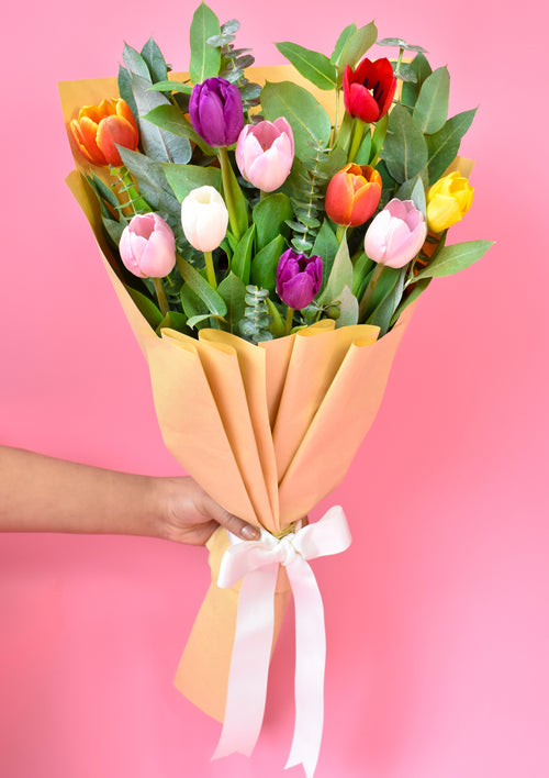 Ramo con tulipanes - 10 tulipanes Premium