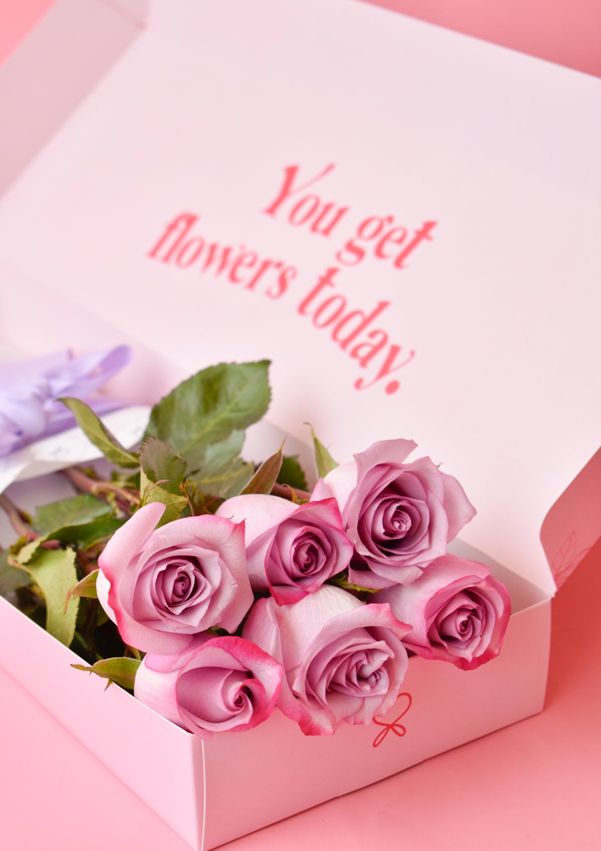 Caja con 6 Rosas lilas Premium💜