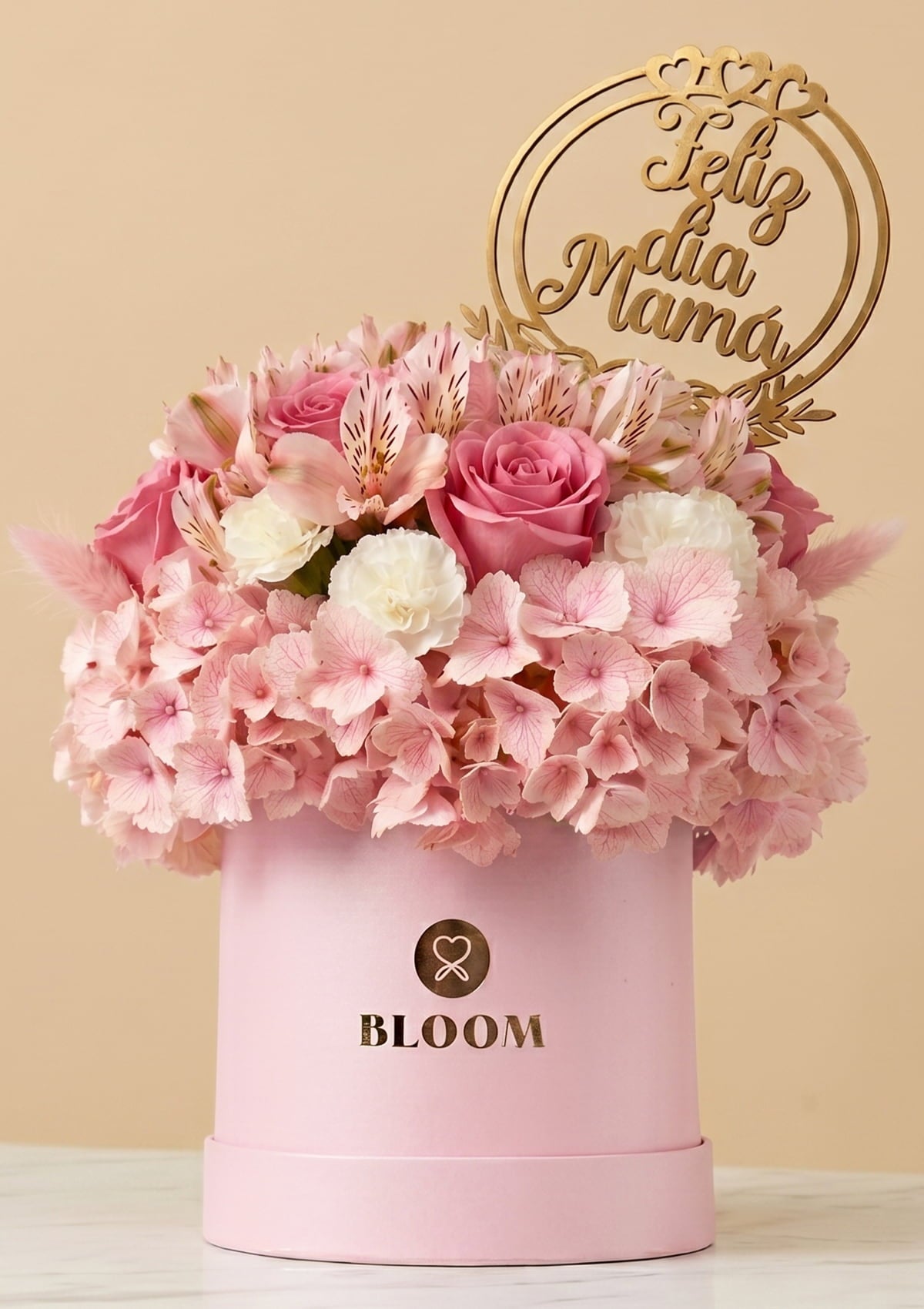 Box Amor de Mamá con hortensias rosadas y rosas para el Día de la Madre Lima