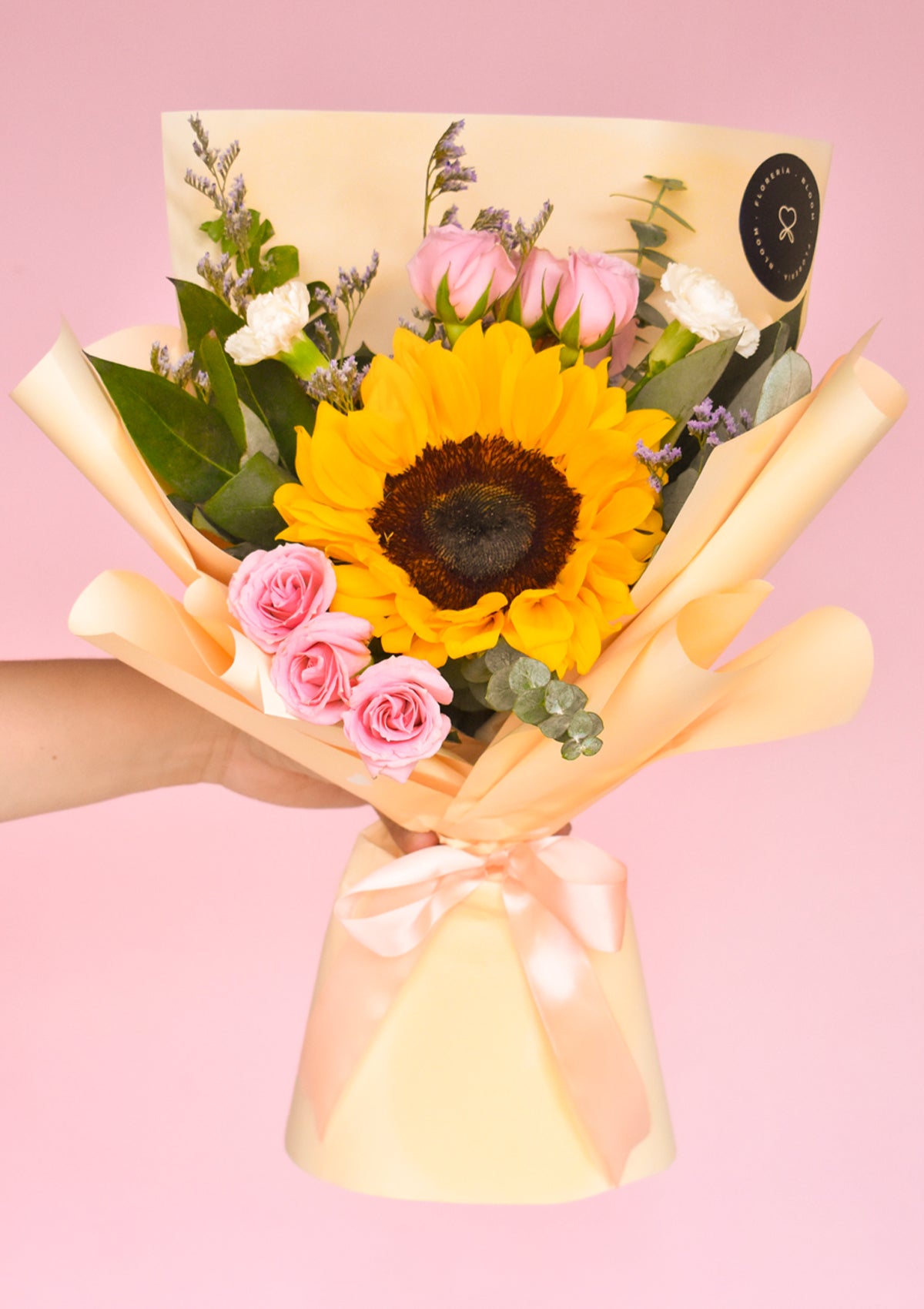 Ramo VALIENTE | DÍA DE LA MUJER 🌻💜 - Florería Bloom