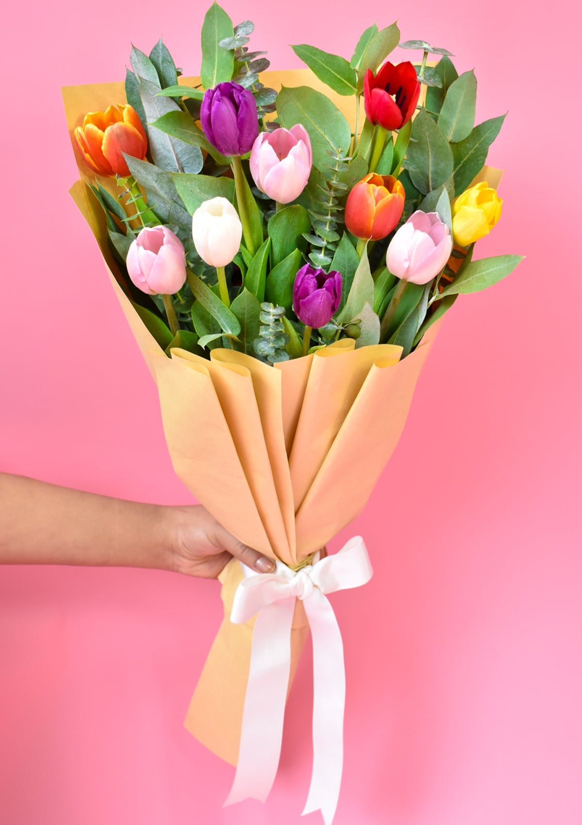 Ramo con tulipanes - 10 tulipanes