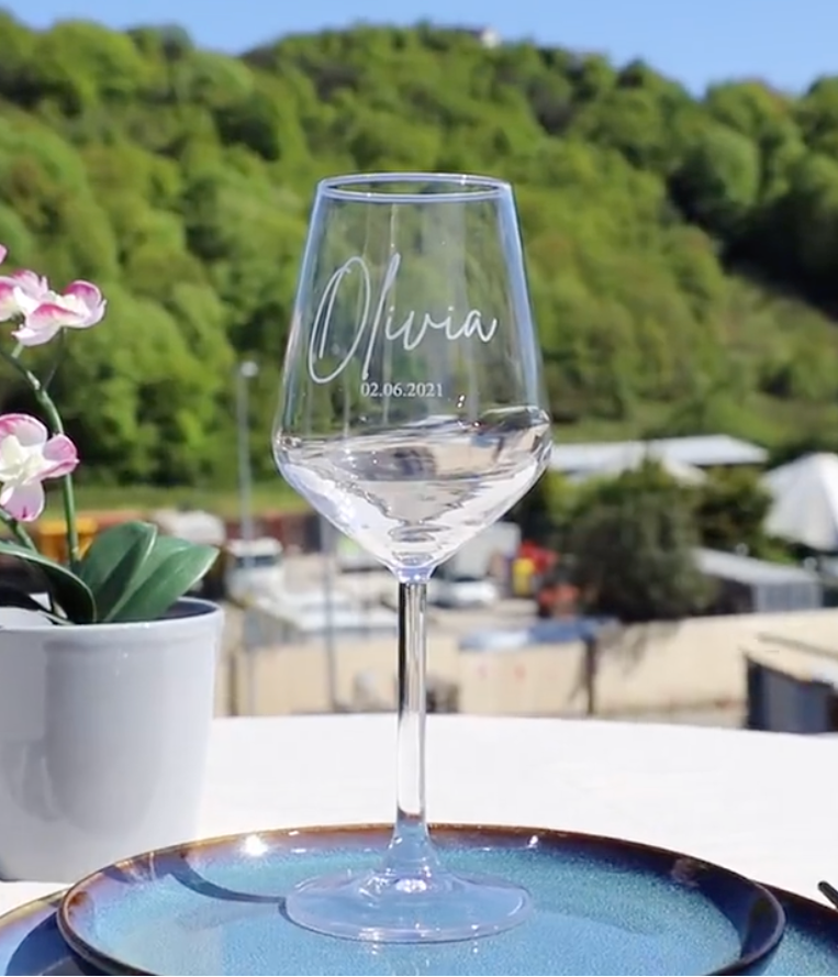 1 COPA DE VINO PERSONALIZADA 🍷