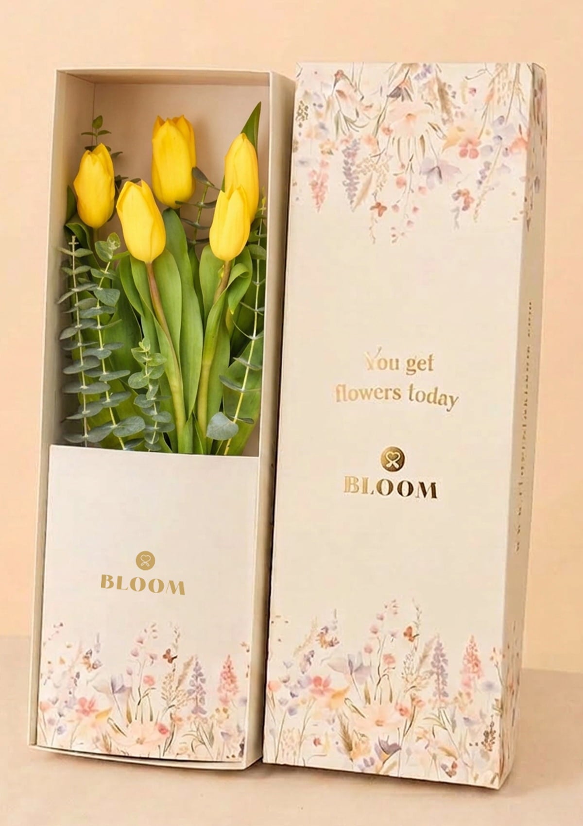 Caja con 5 tulipanes amarillios ideal como regalo de flores amarillas para el 21 de septiembre con delivery en Lima y Callao