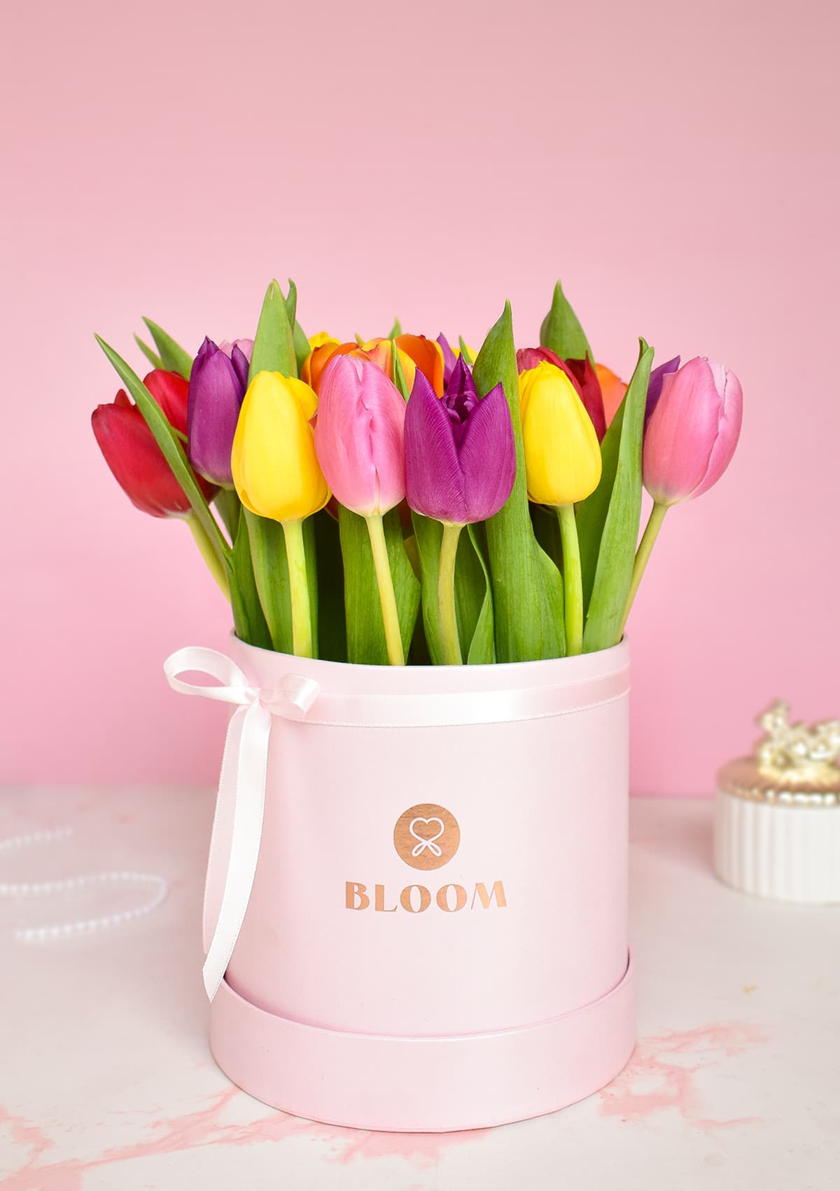 Caja de 20 tulipanes premium multicolor para regalo en Lima | Florería Bloom