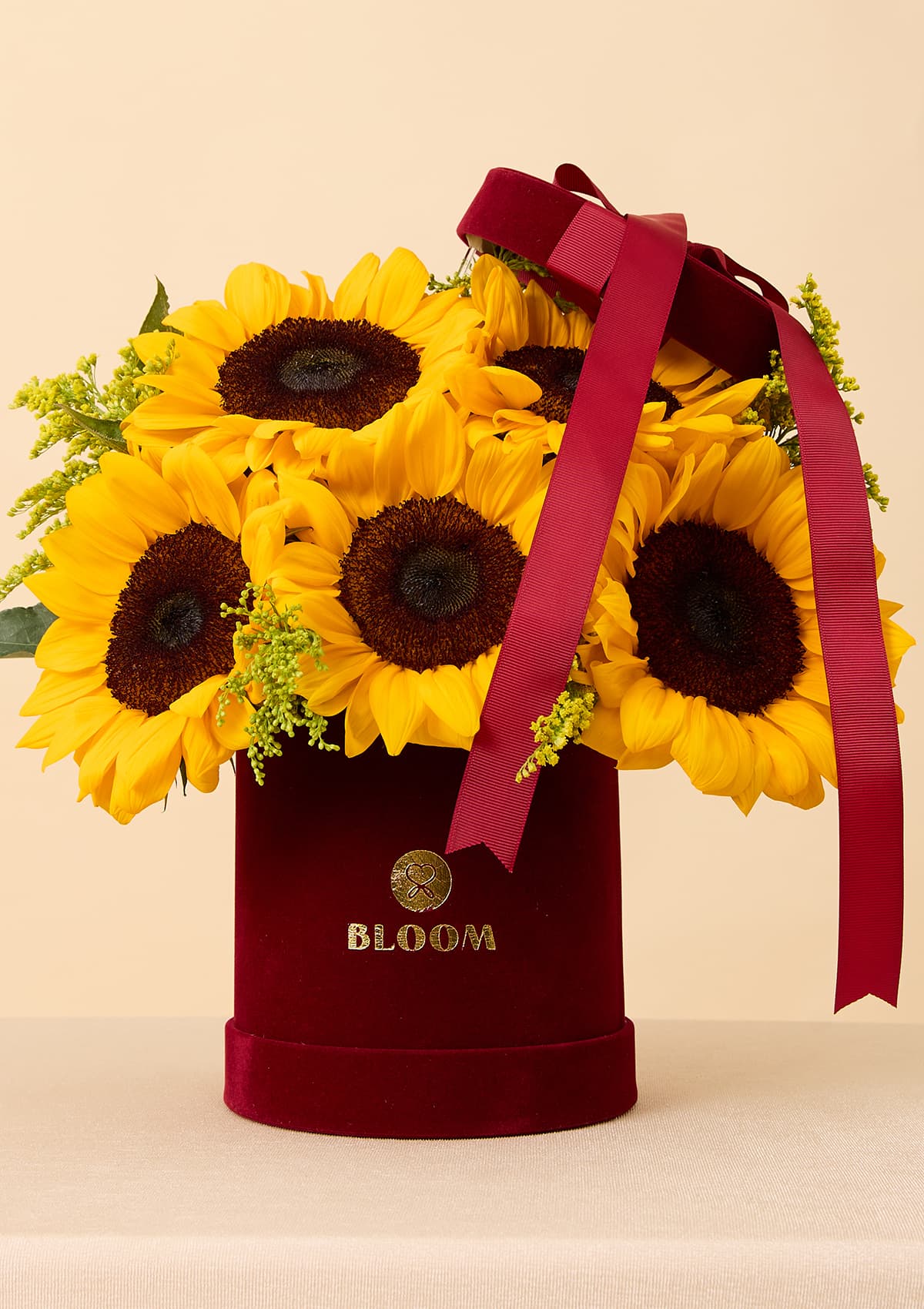 Box Alegría de Mamá con girasoles para el Día de la Madre Lima