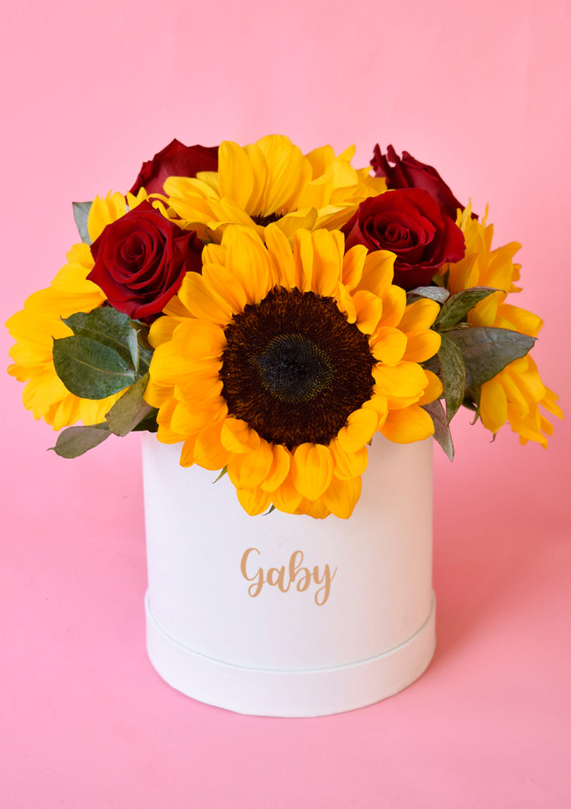 Box de Girasoles con Rosas