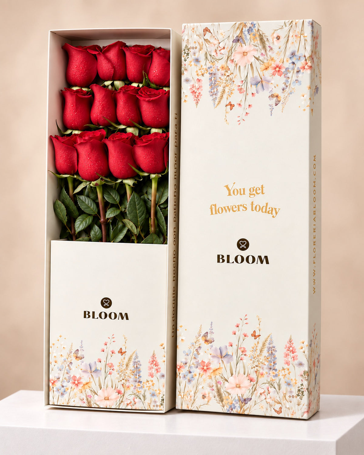 Caja de 12 rosas rojas. Floreria Bloom Delivery a Lima y Callao