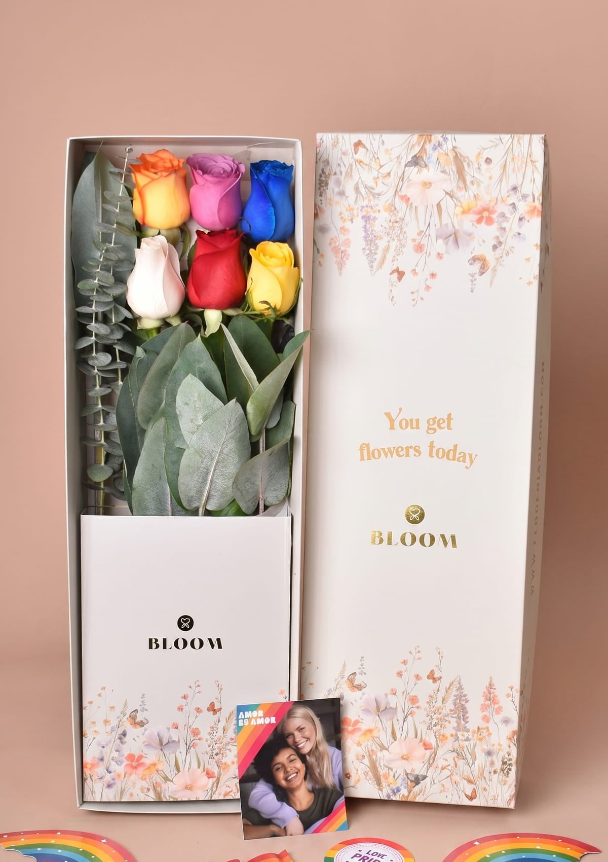 Caja de 6 rosas de colores arcoíris — Mes del Orgullo Lima — Bloom