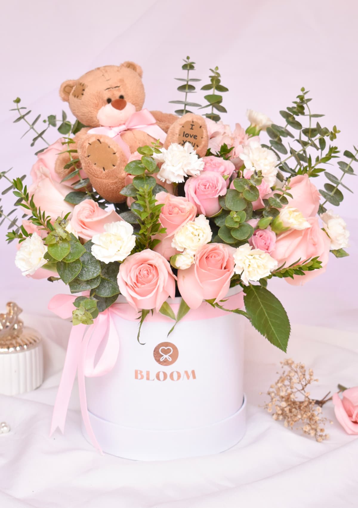 Arreglo floral Mix Baby Luna con flores suaves — regalo para nacimiento Lima | Florería Bloom
