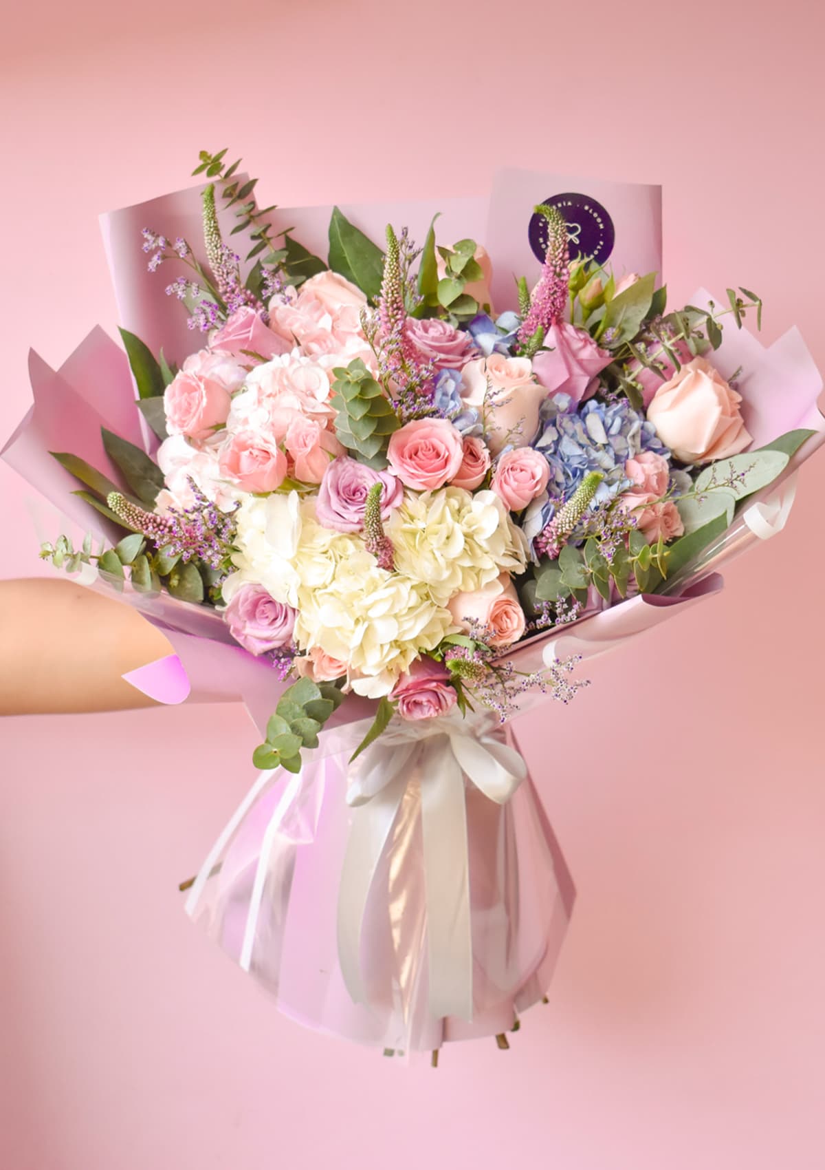 Ramo Franccesca de rosas rosadas y lilas — flores premium para regalo Lima | Florería Bloom

