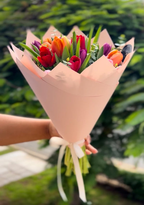 Ramo de 20 tulipanes premium para regalo en Lima — tulipanes frescos | Florería Bloom