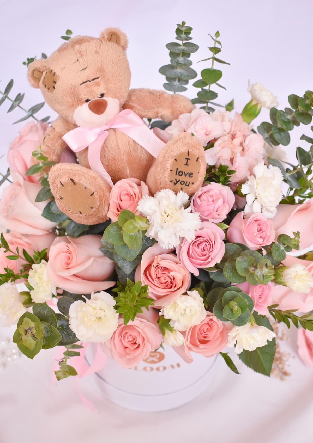 Arreglo floral Mix Baby Luna con flores suaves — regalo para nacimiento Lima | Florería Bloom