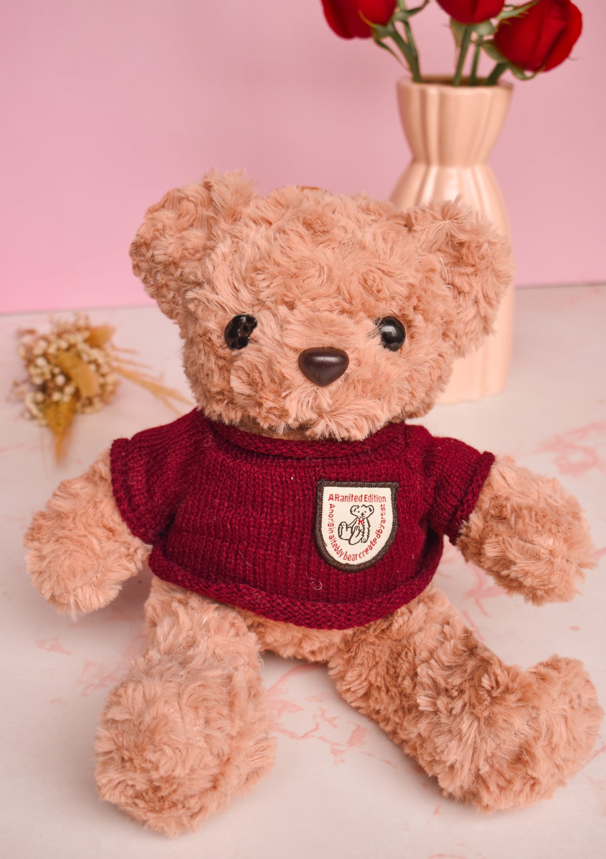 Stuffed toy in box: Pink bunny