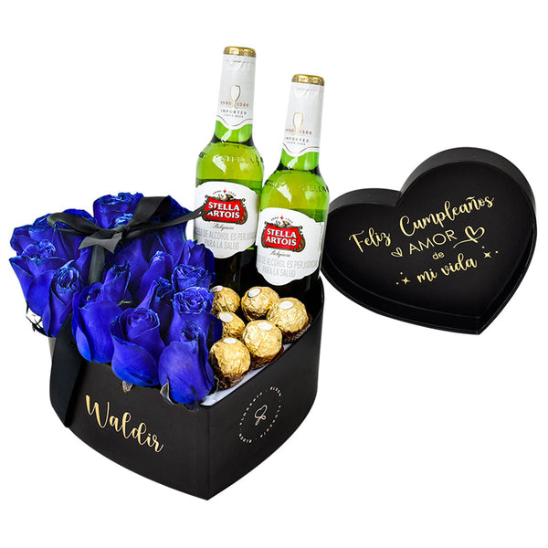 Caja Corazón con rosas azules + Cervezas y bombones Hombre