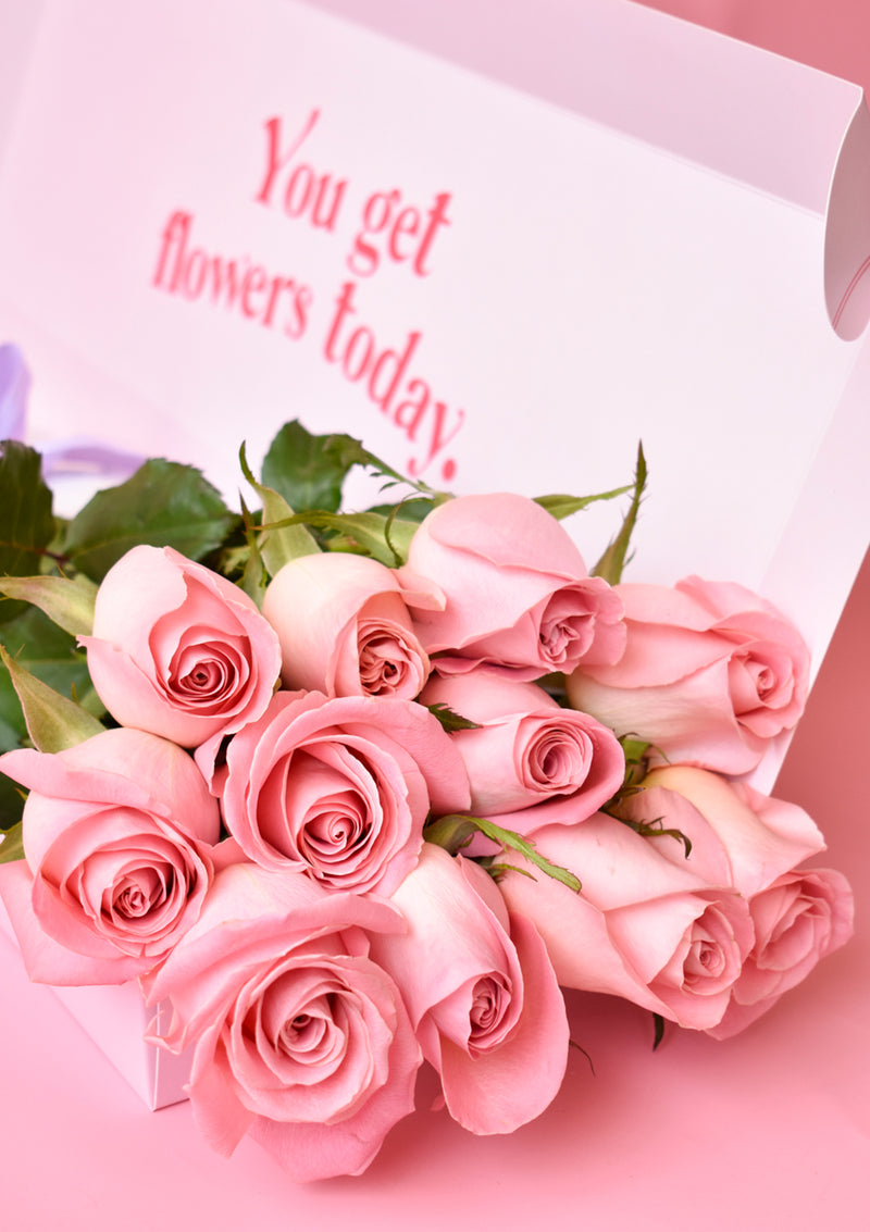 Caja Clásica con 12 Rosas